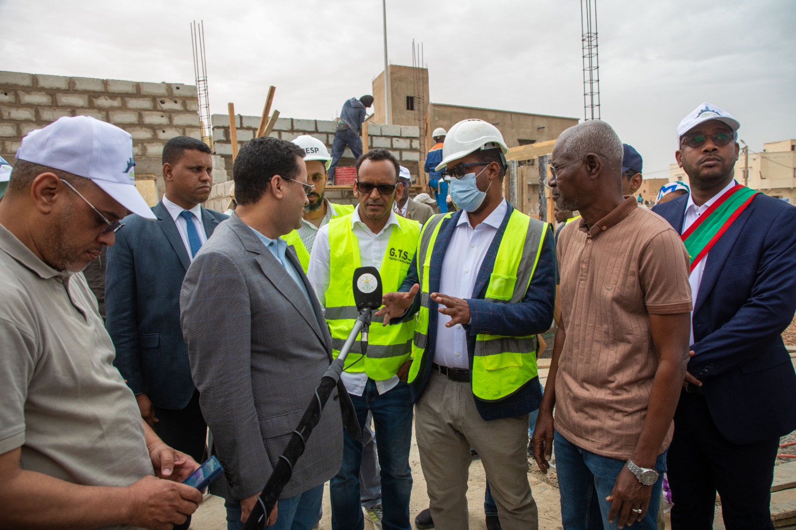 Visite officielle sur un chantier de G.T.S Sarl (1)